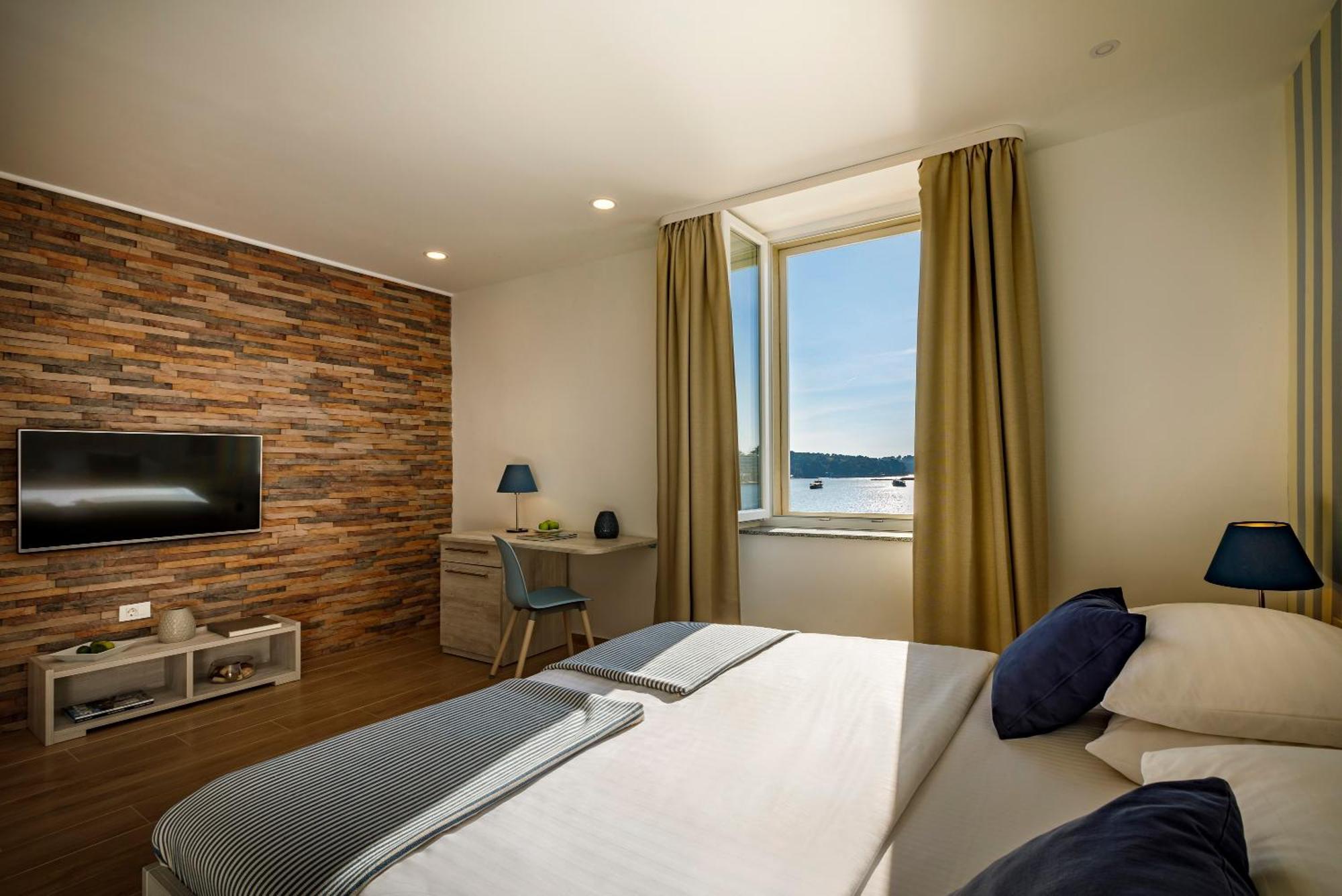 Old Town And Apartman Porec