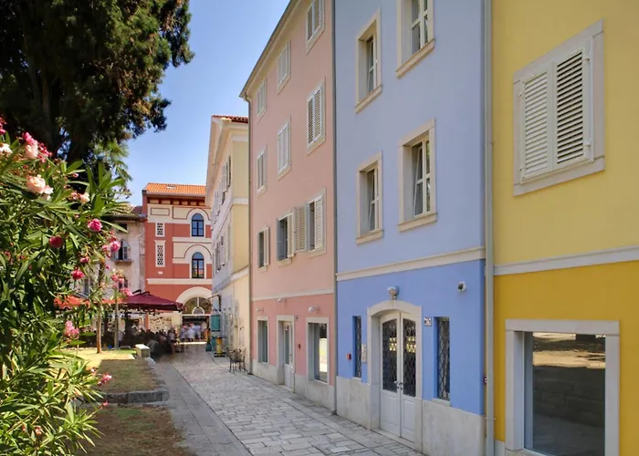 Old Town Suites And Rooms